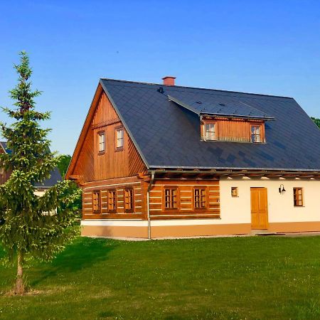 Roubenka Adel Villa Vrchlabí Eksteriør billede