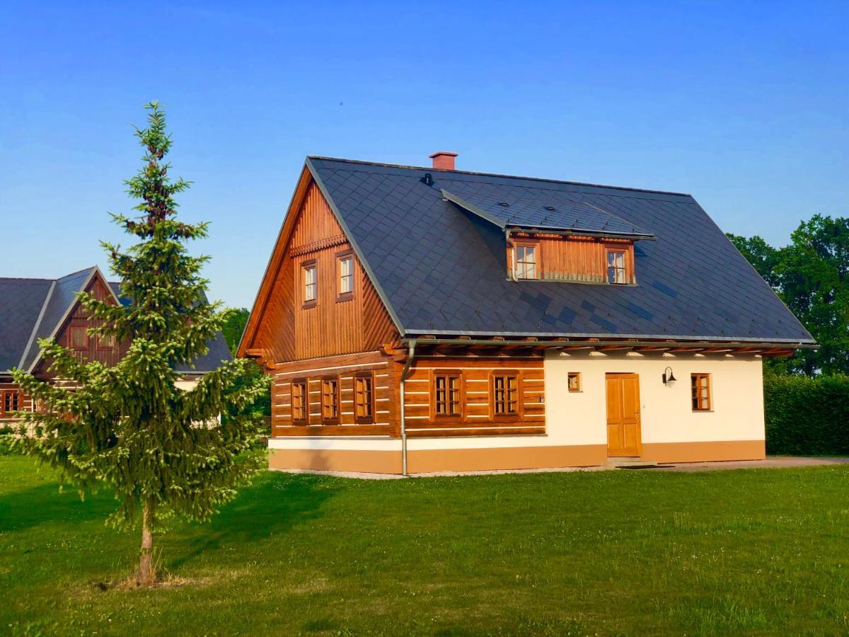 Roubenka Adel Villa Vrchlabí Eksteriør billede