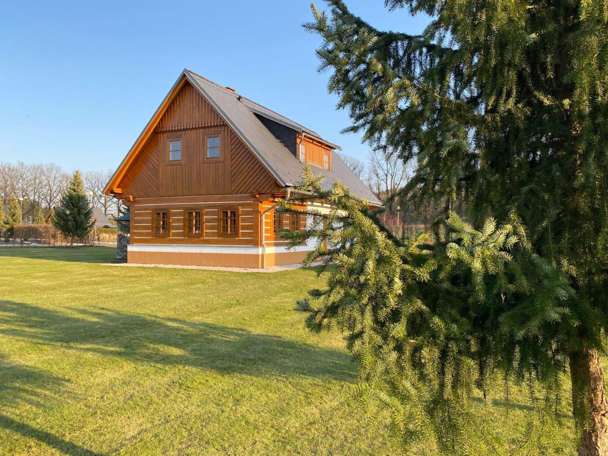 Roubenka Adel Villa Vrchlabí Eksteriør billede